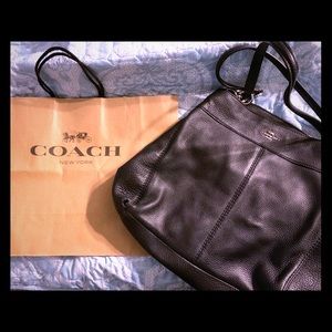 🚫SOLD🚫COACH Black Pebble Leather Shoulder Bag 🖤
